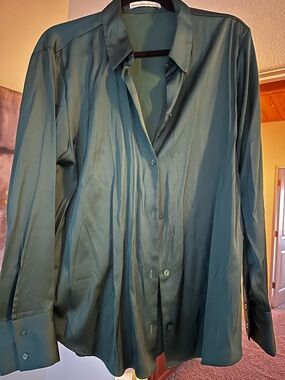 Abercrombie & Fitch Forest Green Satin Button Up Blouse - Large (L)